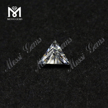 Moissaniti in stock di fabbrica Moissaniti a forma di triangolo 3x3 con diamante per anello