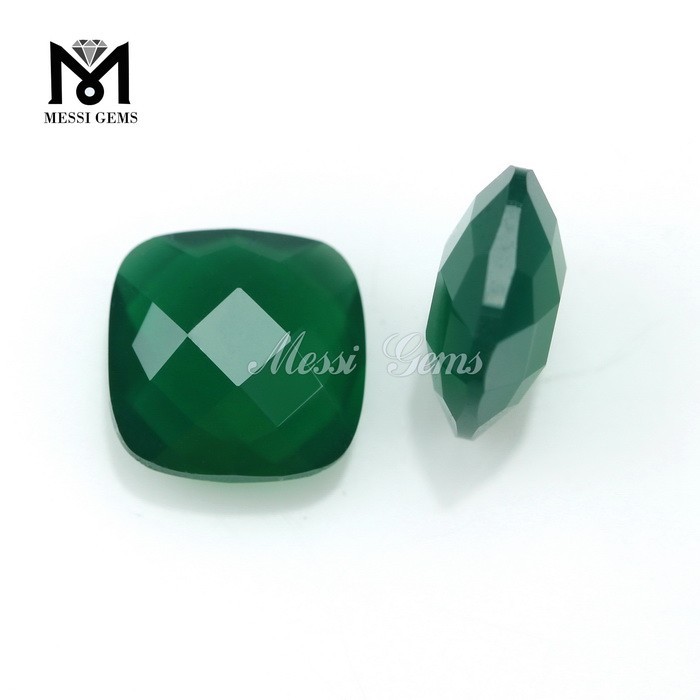 Cuscino in pietra sfaccettata sfaccettata 10 x 10 mm con gemma di agata smeraldo