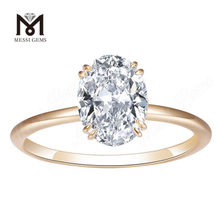 Anello con diamante solitario in oro bianco/rosa di forma ovale da 1,5 carati