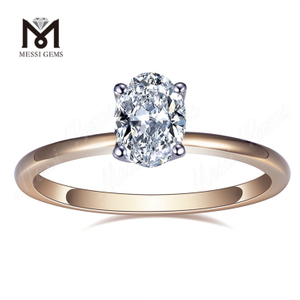 Anello con diamante solitario da laboratorio a forma ovale da 1 ct D VVS per donna